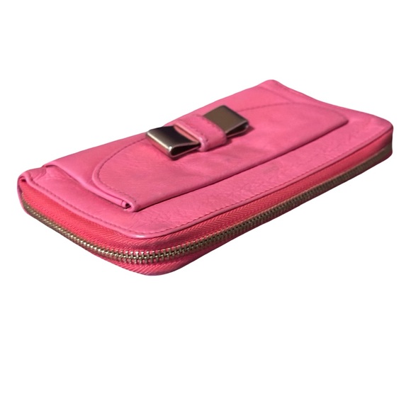 Chloe Lily Ribbon Wallet in Barbie Pink Pebbled Leather - Picture 15 of 16